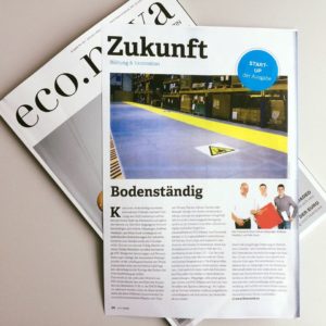Es ist ein Zeitungsbericht in der ECO Nova mit dem Titel Bodenständig über Floorwork zu sehen.